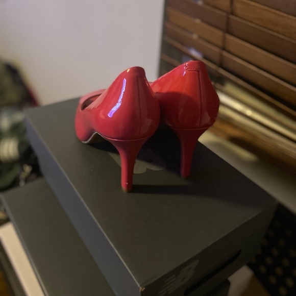 Pink heels - Picture 3 of 4